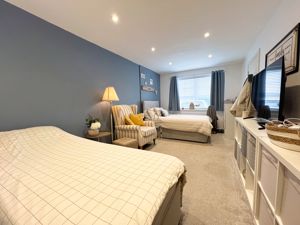 Photo 9- click for photo gallery